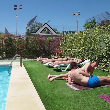 瓦伦西亚露营度假村 - 简易别墅 假日公园